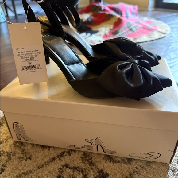 A New Day Women's Black Bow Heels - Picture 3 of 5